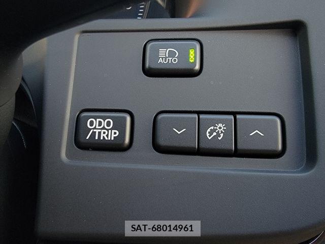 Toyota CROWN SEDAN 2017-10 8626269-15