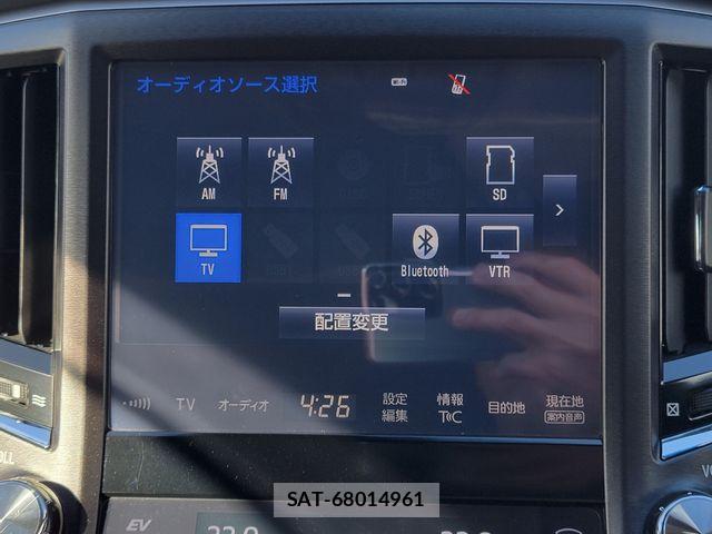 Toyota CROWN SEDAN 2017-10 8626269-17