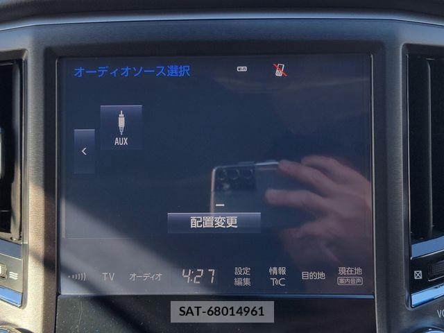 Toyota CROWN SEDAN 2017-10 8626269-18