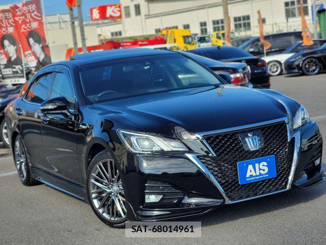 Toyota CROWN SEDAN 2017-10 8626269-1