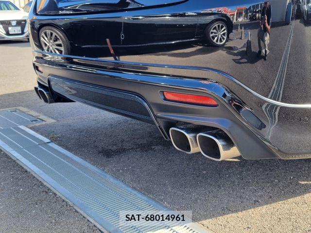 Toyota CROWN SEDAN 2017-10 8626269-4