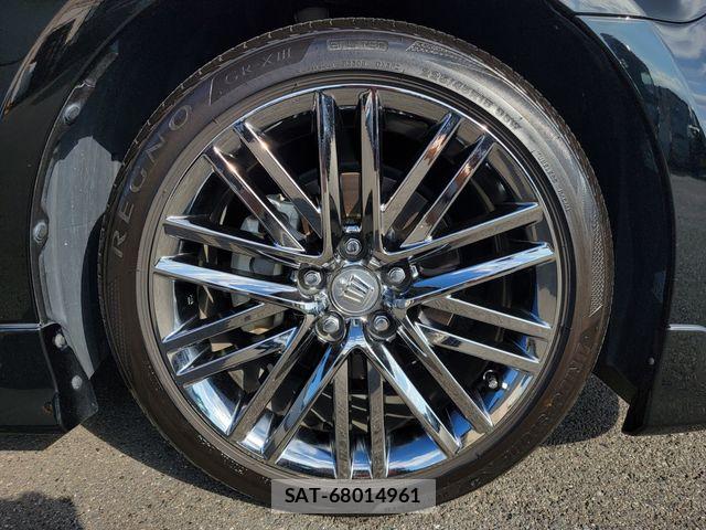 Toyota CROWN SEDAN 2017-10 8626269-6