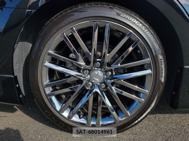 Toyota CROWN SEDAN 2017-10 8626269-7