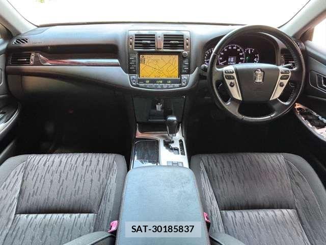 Toyota CROWN SEDAN 2010-07 8626272-17