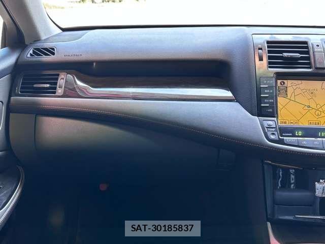 Toyota CROWN SEDAN 2010-07 8626272-18