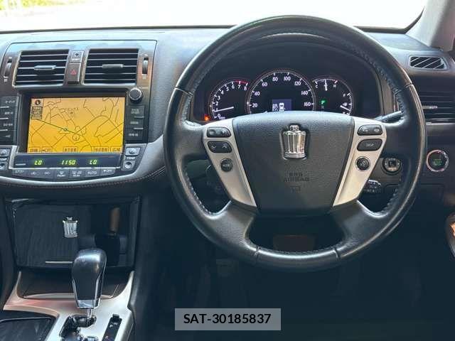 Toyota CROWN SEDAN 2010-07 8626272-19