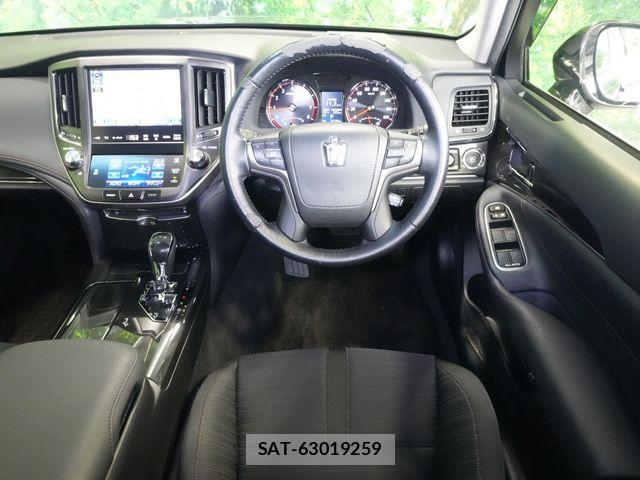 Toyota CROWN SEDAN 2013-08 8626271-6