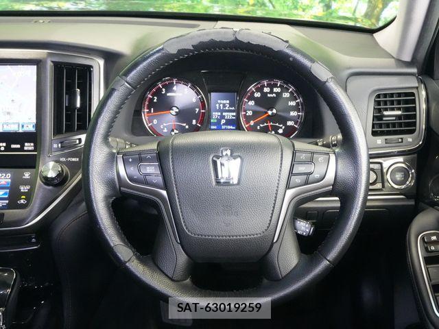 Toyota CROWN SEDAN 2013-08 8626271-7