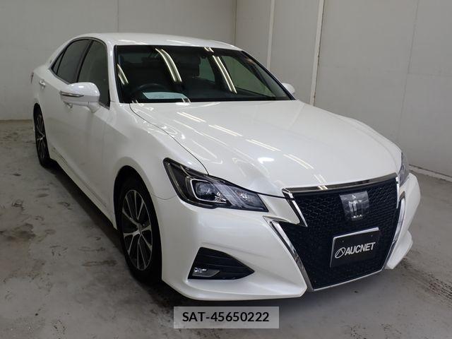 Toyota CROWN SEDAN 2016-02 8626266-3