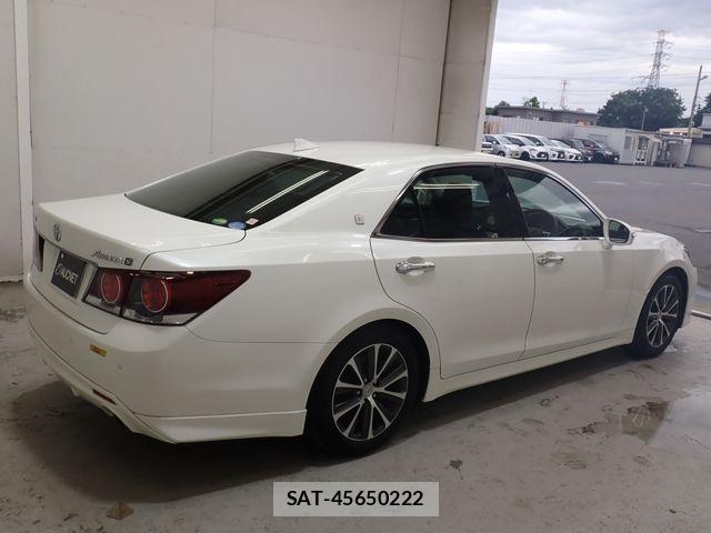 Toyota CROWN SEDAN 2016-02 8626266-7