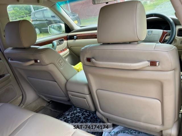 Toyota CROWN SEDAN 2002-09 8658548-12