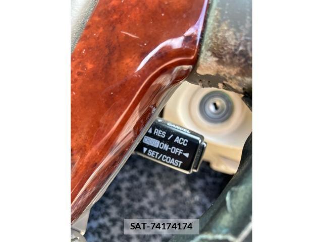 Toyota CROWN SEDAN 2002-09 8658548-17