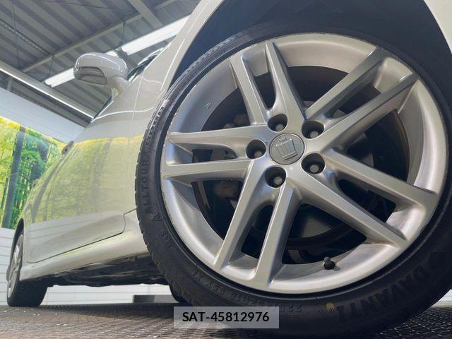 Toyota CROWN SEDAN 2012-11 8665988-12