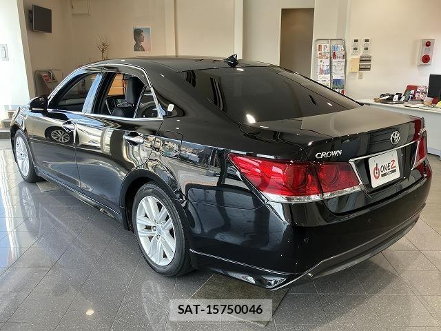 Toyota CROWN SEDAN 2014-04 8658539-17