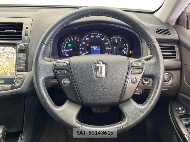 Toyota CROWN SEDAN 2009-09 8665989-9