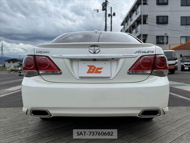 Toyota CROWN SEDAN 2010-06 8658546-13