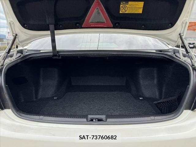 Toyota CROWN SEDAN 2010-06 8658546-19