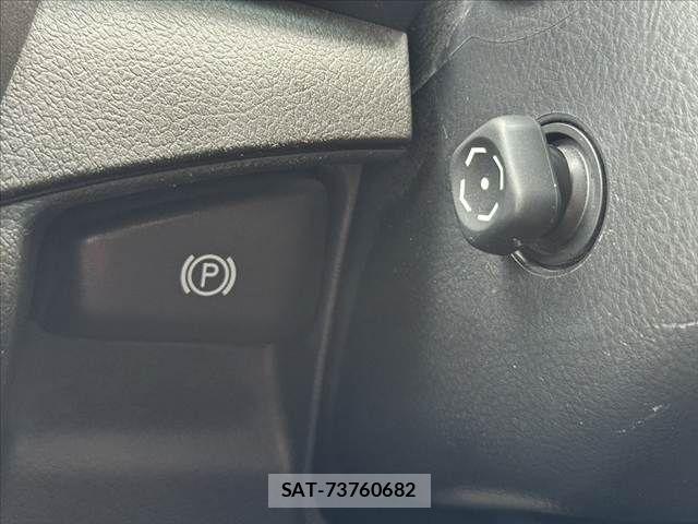 Toyota CROWN SEDAN 2010-06 8658546-27
