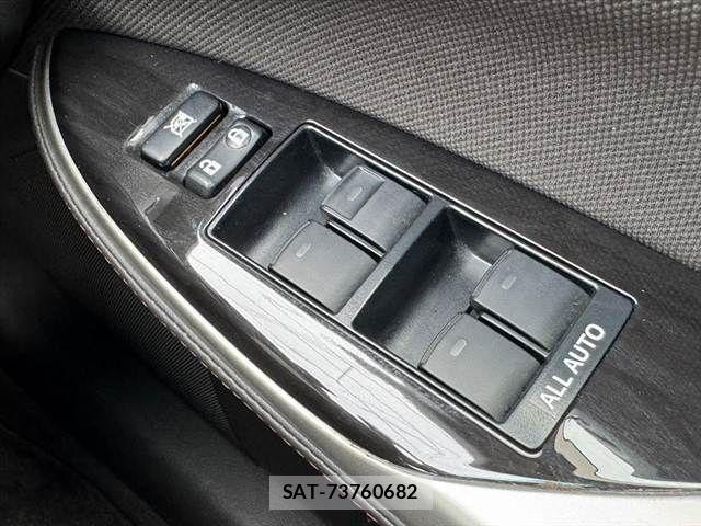 Toyota CROWN SEDAN 2010-06 8658546-28