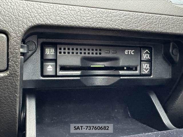 Toyota CROWN SEDAN 2010-06 8658546-4