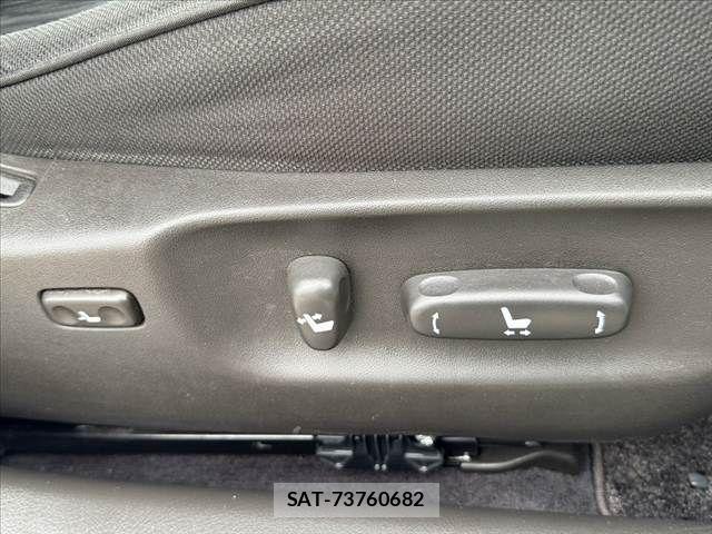 Toyota CROWN SEDAN 2010-06 8658546-6