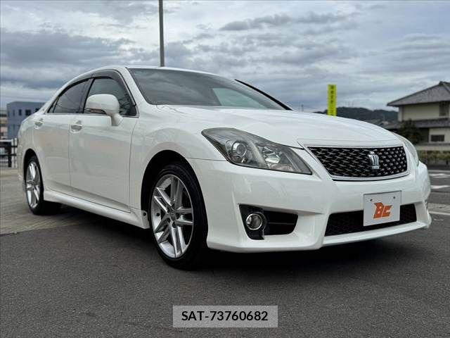 Toyota CROWN SEDAN 2010-06 8658546-7