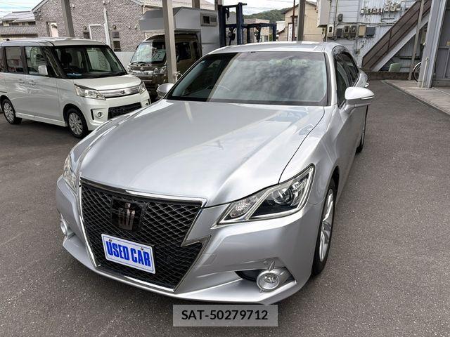 Toyota CROWN SEDAN 2013-02 8665987-0
