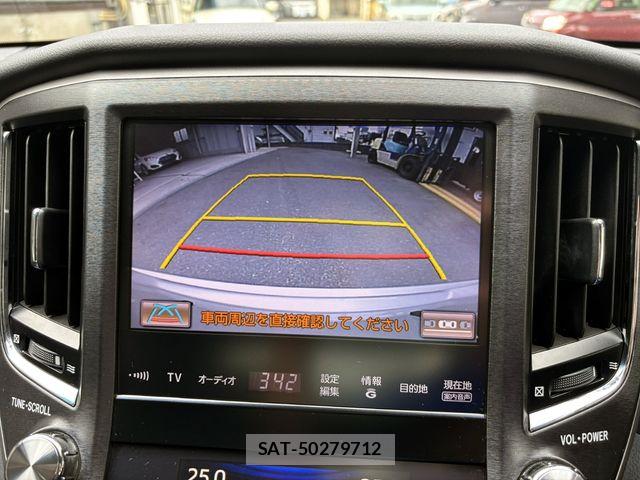 Toyota CROWN SEDAN 2013-02 8665987-16