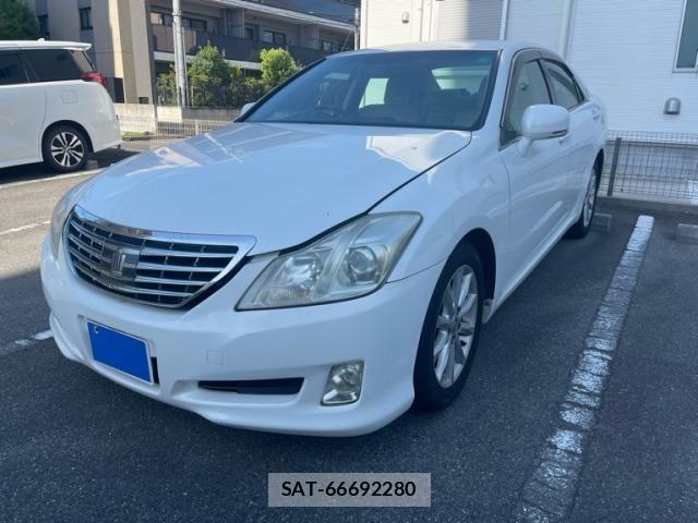 Toyota CROWN SEDAN 2009-12 8658549-0