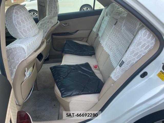 Toyota CROWN SEDAN 2009-12 8658549-9