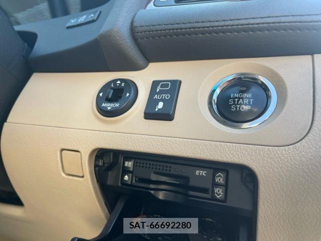 Toyota CROWN SEDAN 2009-12 8658549-14