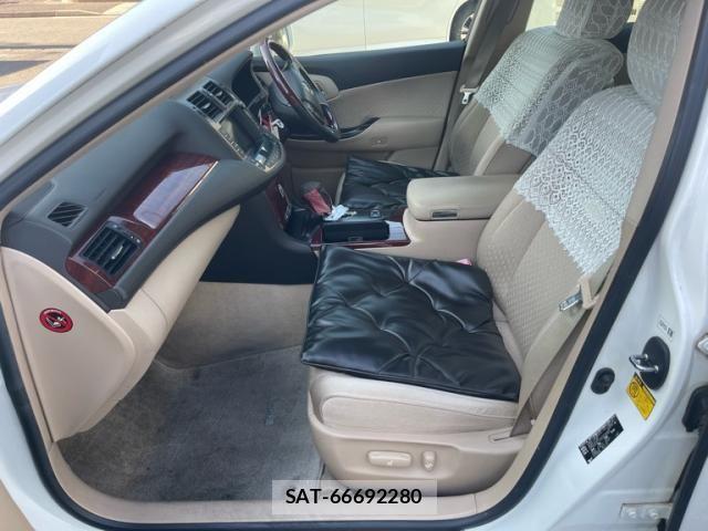 Toyota CROWN SEDAN 2009-12 8658549-8