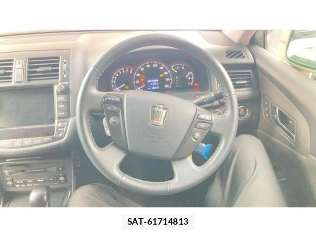 Toyota CROWN SEDAN 2008-09 8658545-12