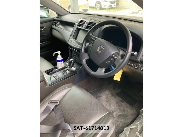 Toyota CROWN SEDAN 2008-09 8658545-6