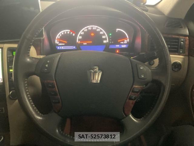 Toyota CROWN SEDAN 2005-11 8658551-15