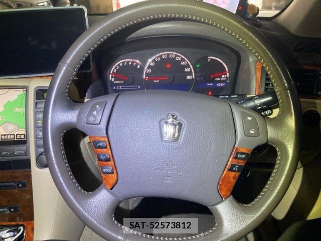 Toyota CROWN SEDAN 2005-11 8658551-20
