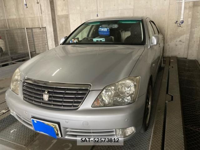 Toyota CROWN SEDAN 2005-11 8658551-2