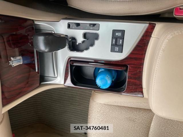 Toyota CROWN SEDAN 2010-04 8658547-18