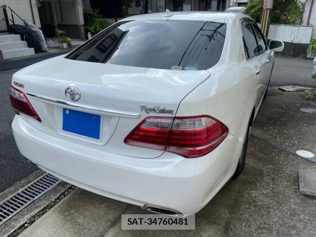 Toyota CROWN SEDAN 2010-04 8658547-3