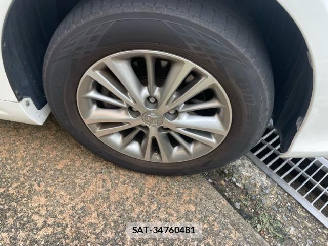Toyota CROWN SEDAN 2010-04 8658547-5