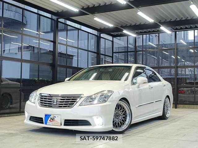 Toyota CROWN SEDAN 2010-12 8658543-2