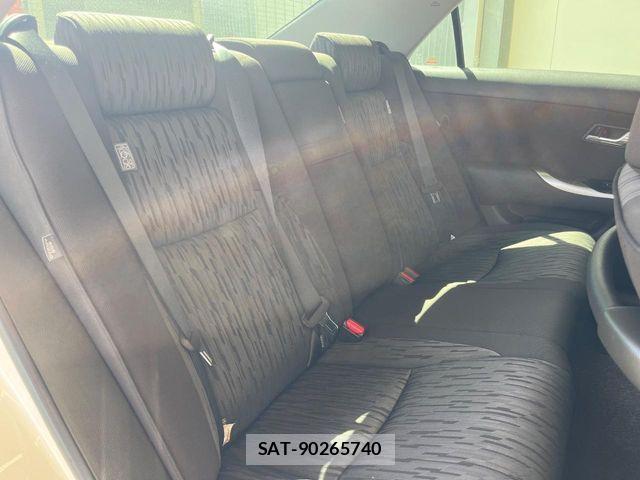 Toyota CROWN SEDAN 2011-10 8665991-10