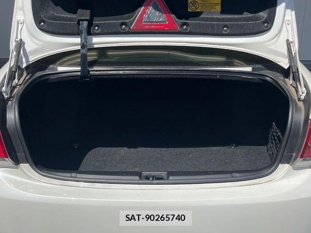 Toyota CROWN SEDAN 2011-10 8665991-11