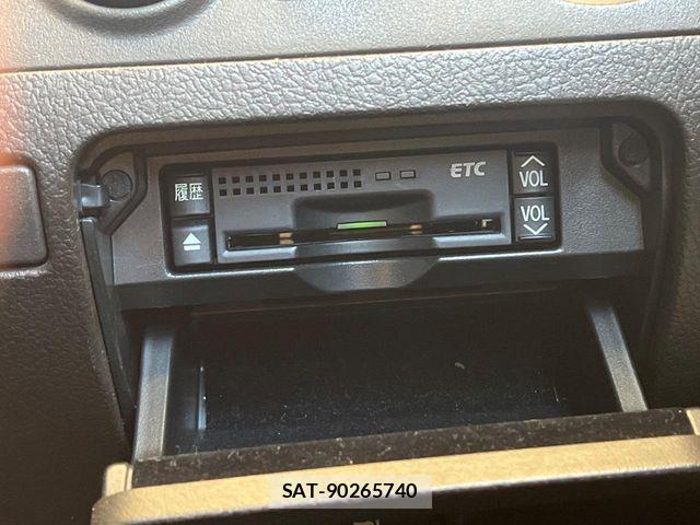 Toyota CROWN SEDAN 2011-10 8665991-5