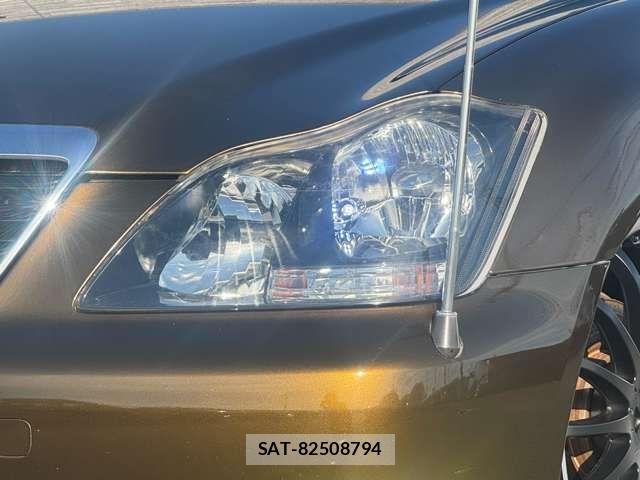 Toyota CROWN SEDAN 2004-01 8685345-7