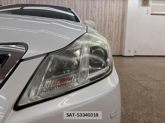 Toyota CROWN SEDAN 2011-08 8741334-20