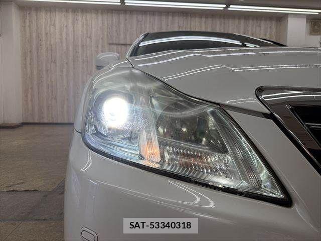 Toyota CROWN SEDAN 2011-08 8741334-29