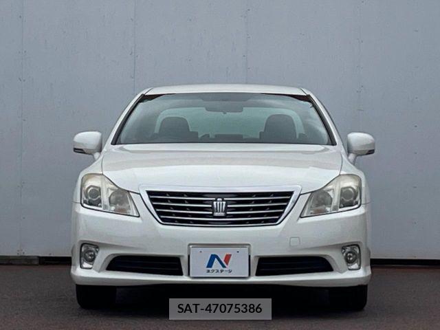 Toyota CROWN SEDAN 2011-01 8741337-13