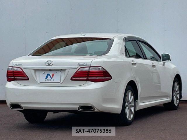 Toyota CROWN SEDAN 2011-01 8741337-16