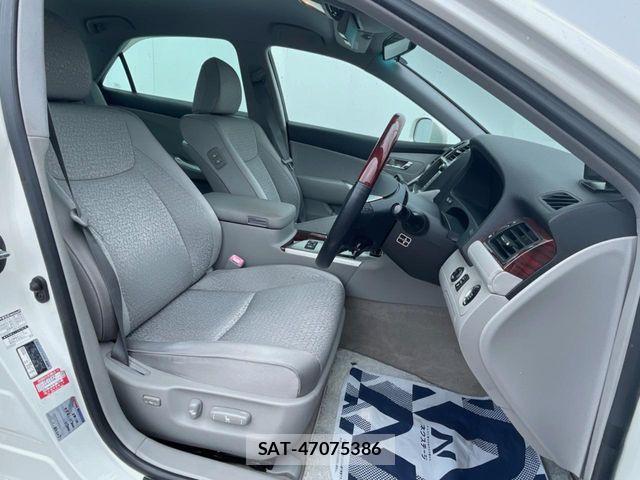 Toyota CROWN SEDAN 2011-01 8741337-7